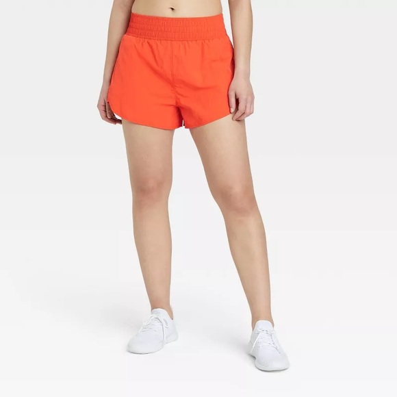 3in High-rise Crinkle Running Shorts (XL) - Picture 2 of 5